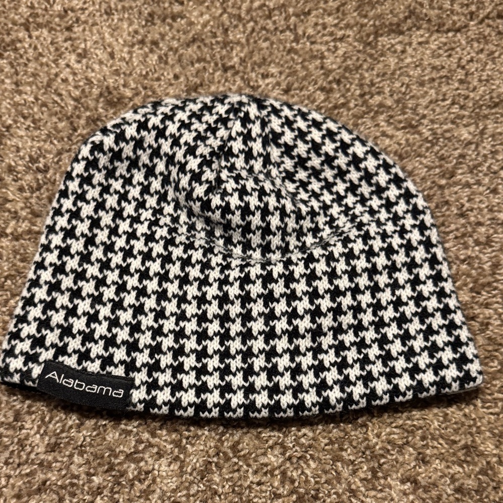American Crown Alabama Houndstooth Beanie - EUC